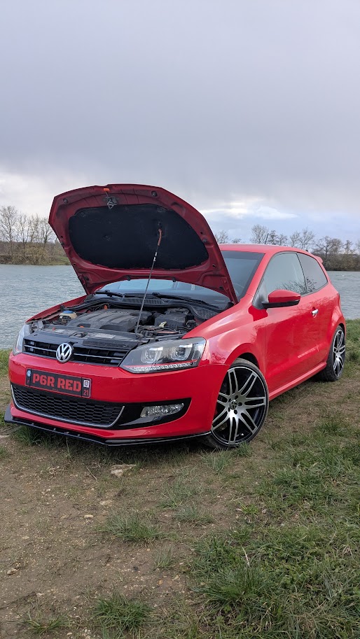 Volkswagen Polo au bord de la Saône